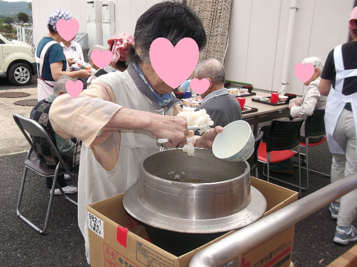 写真：芋煮会・秋刀魚祭り